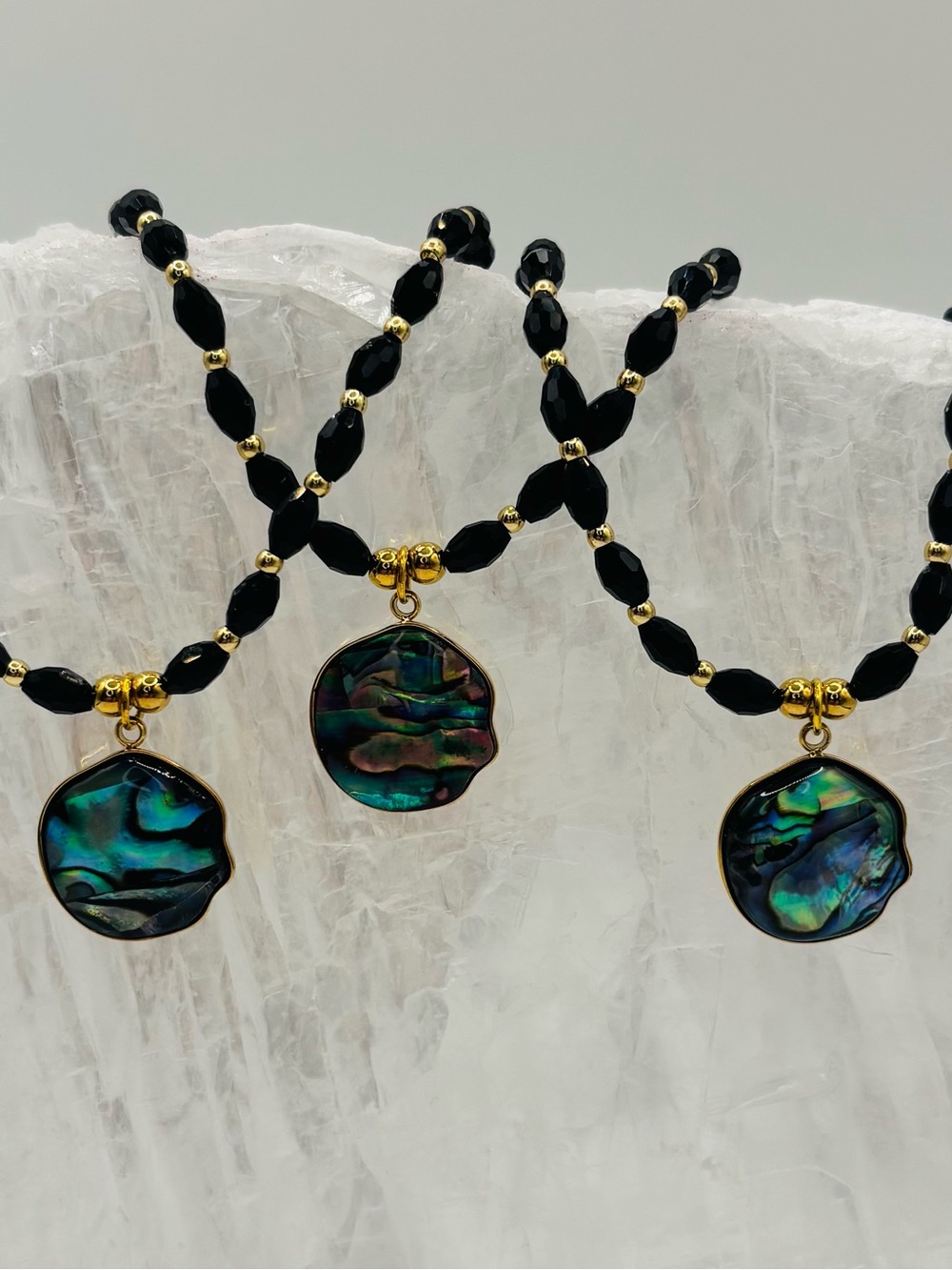 *ANKLET* S. Steel Gold Abalone with Black Crystal Stretchy Anklet - Picture 6 of 8